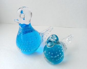 Vintage Turquoise Art Glass Bird Mantorp Sweden Hand Blown Hand Made Crystal Controlled Bubbles Blue Glass Paperweight Swedish Figurine