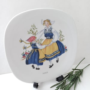 Rorstrand Sweden Sverigedrakten Swedish National Costume Collectible Plate image 1