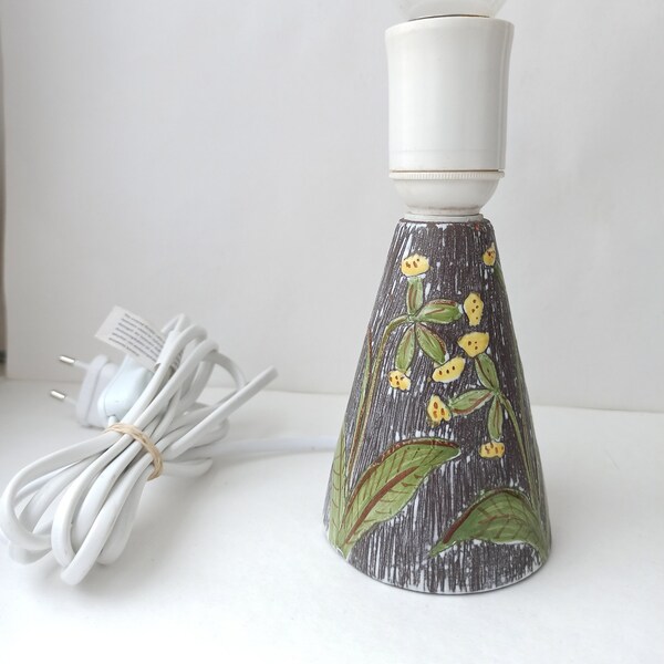 Vintage ceramic table lamp Scandinavian design Sweden? Närke Gullviva