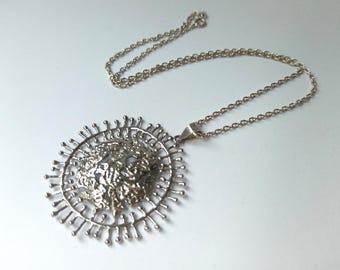 Colar vintage com pingente de prata 830 Lua Cheia "Täysikuu" desenhado por Tapio Wirkkala na Finlândia