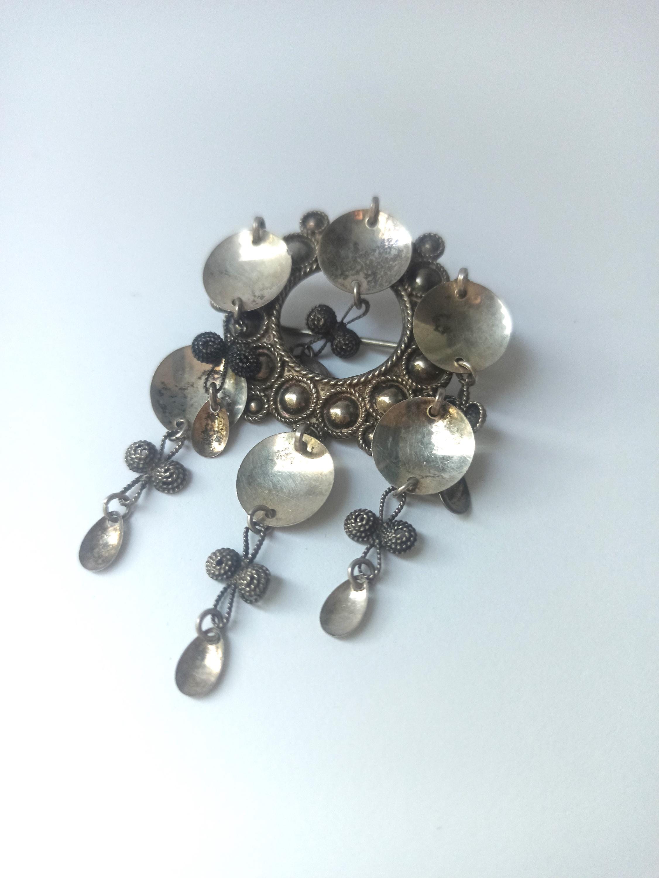 ヴィンテージ シルバーメタル フォトモビール Vintage Silver 830 Sølje Wedding Brooch Scandinavian Traditional