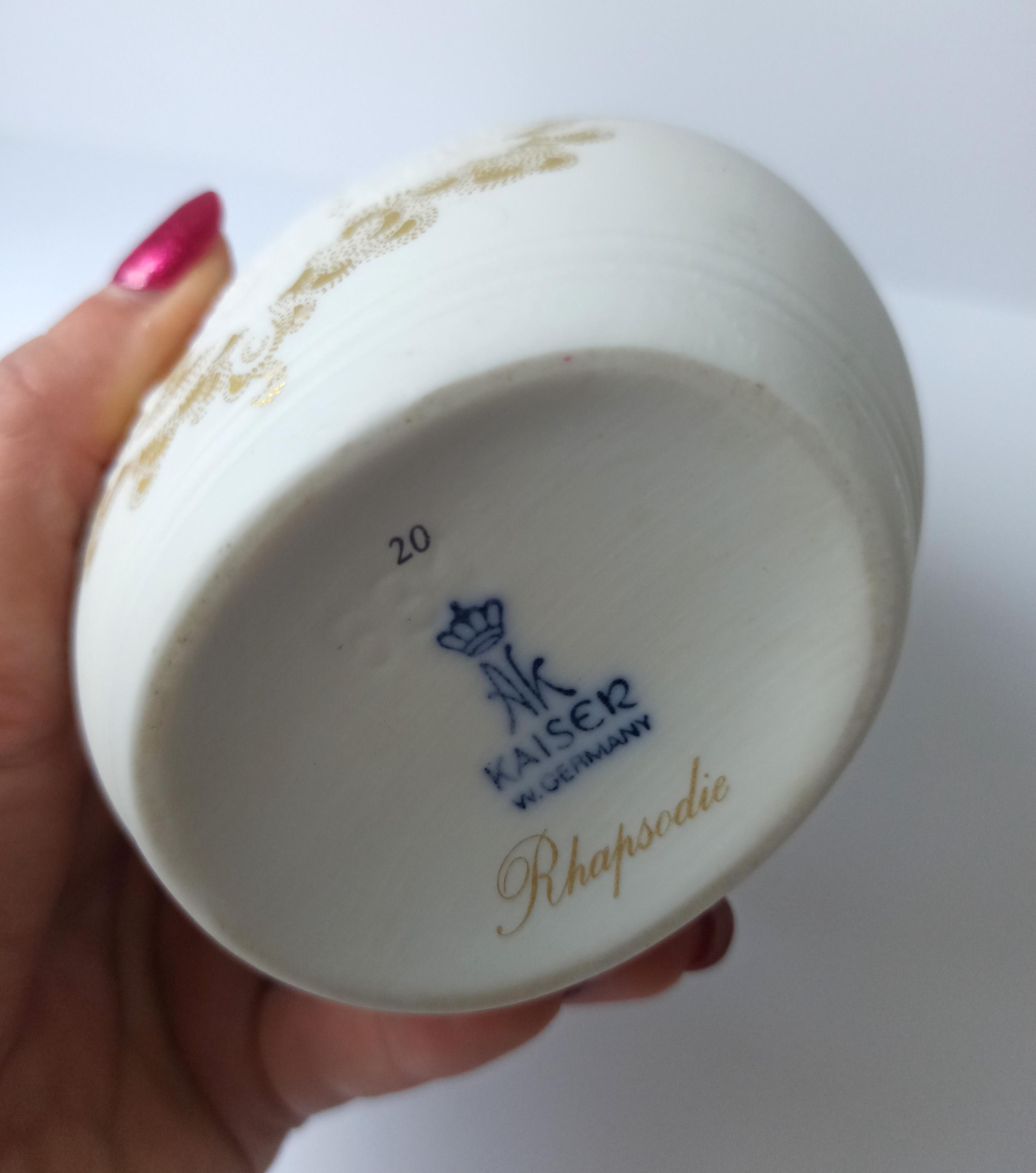 Vintage KAISER VASE, POTTERY, by Manfred Frey Rhapsodie, White