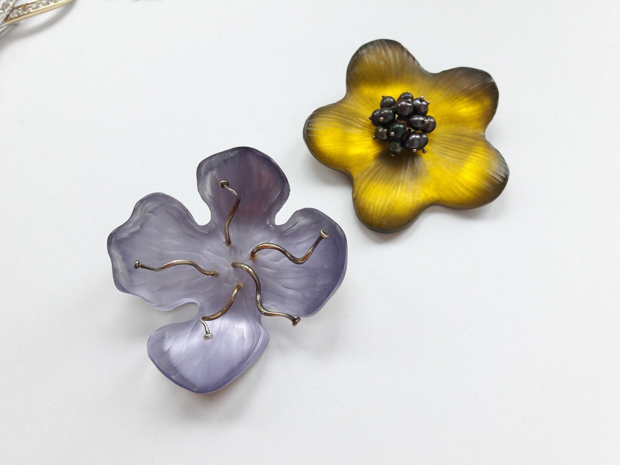 Alexis Bittar Lucite Flower ヴィンテージ ブローチ&ネック Alexis Bittar Lucite Flower ヴィンテージ ブローチ&ネック