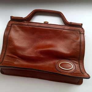 Vintage finnische Lederhandtasche, brauner Hakenverschluss, Nordtasche