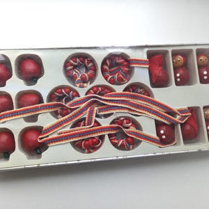 スウェーデンの Toarpskrona の装飾/Toarps 王冠/キャンドルスティック/クリスマス セット、伝統的なスウェーデンのキャンドル ホルダー用に新品の状態でセットされます。