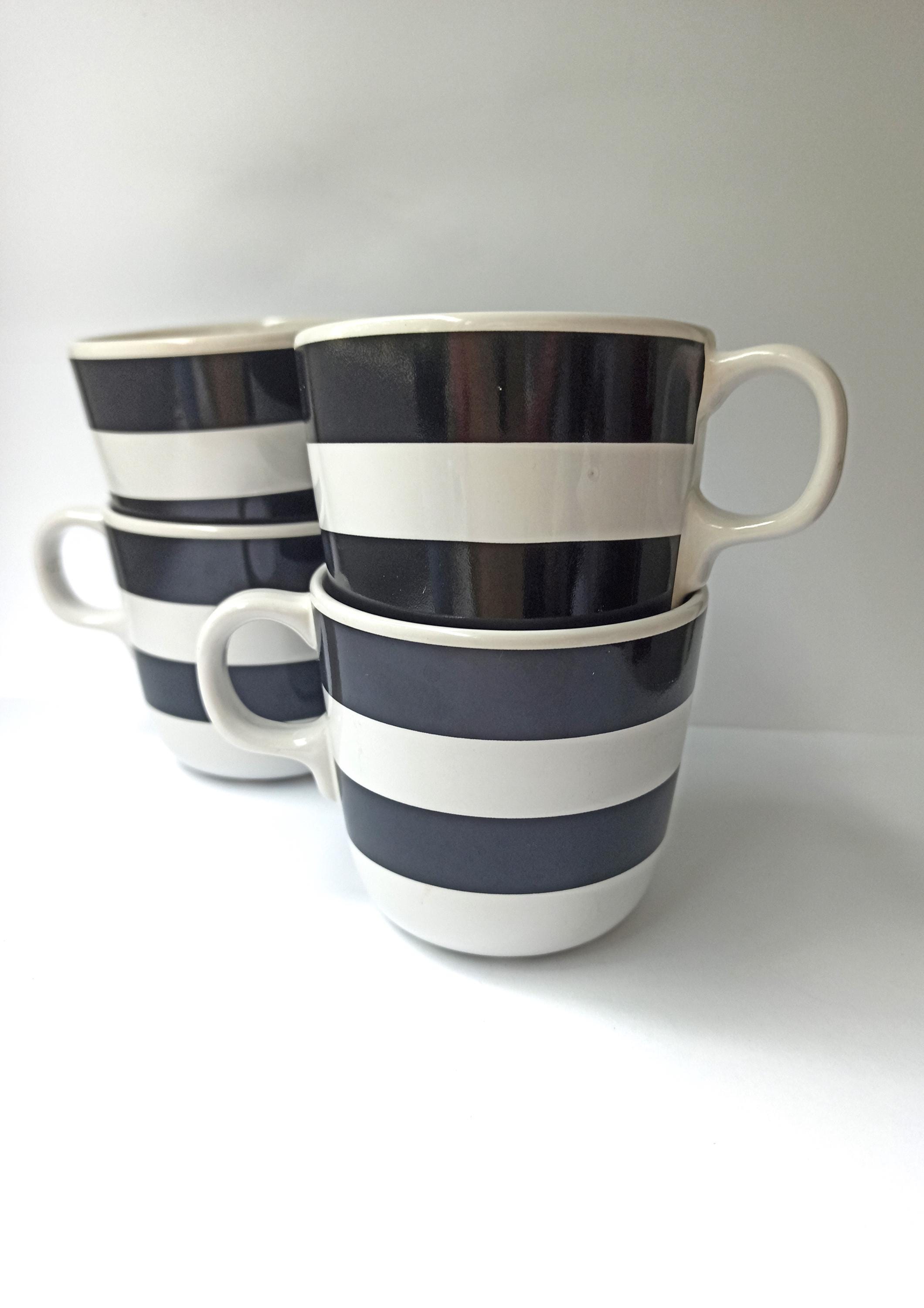 Set mit 4 Ikea UNGDOM Tassen / Design von Maria Vinka / Seltene Vintage IKEA Tassen