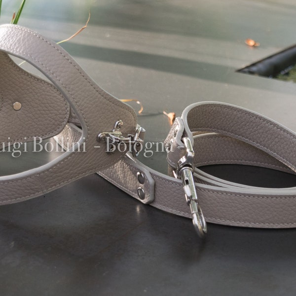 Dog harness and dog lead in genuine Italian leather, dove grey color.