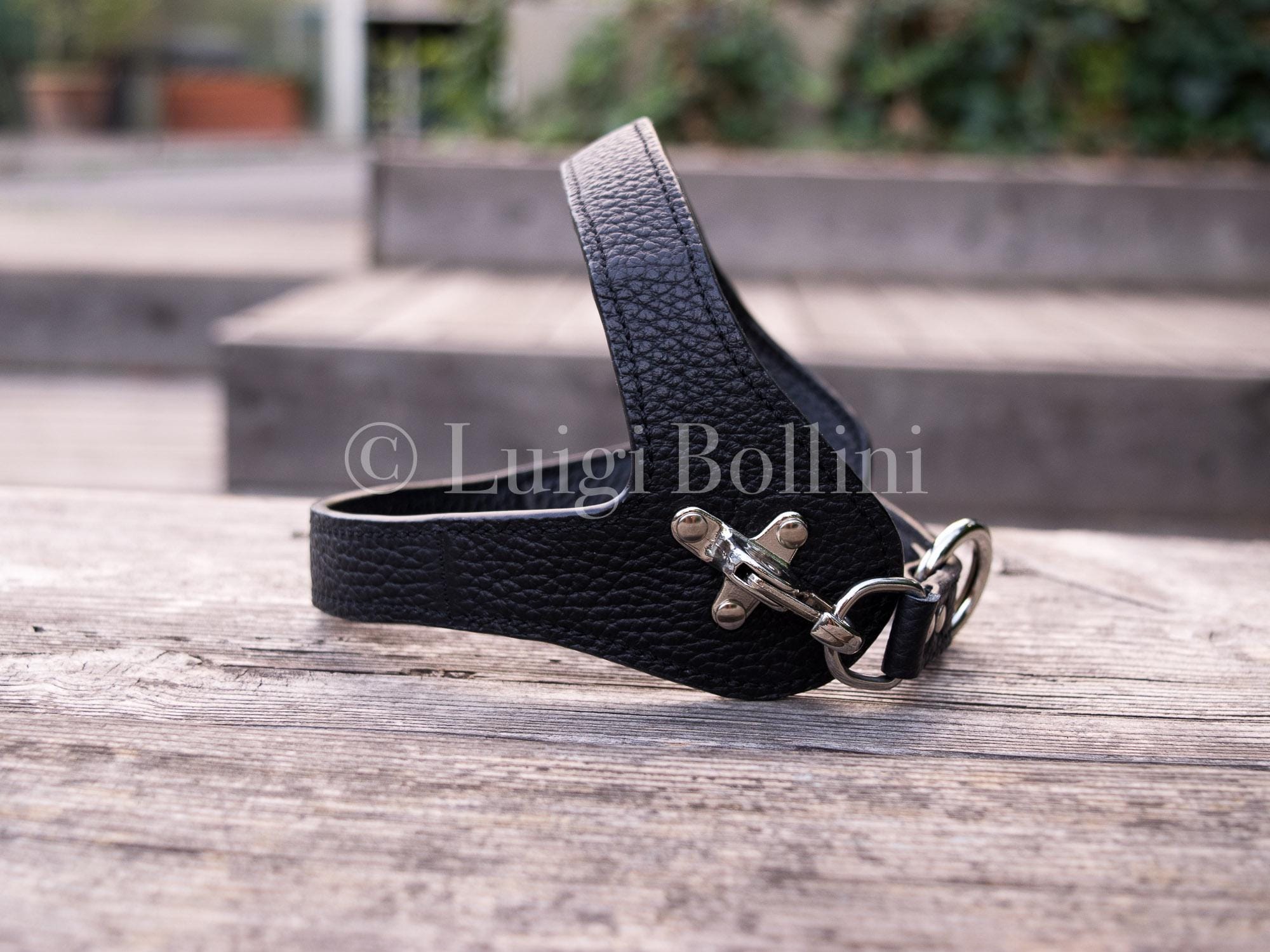 Dog harness, made in soft genuine Italian leather, black color