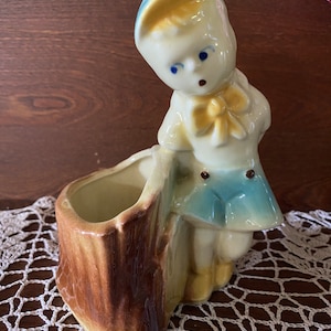 Shawnee pottery boy planter