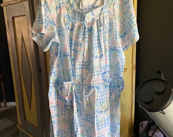 Vintage house dress by Carole