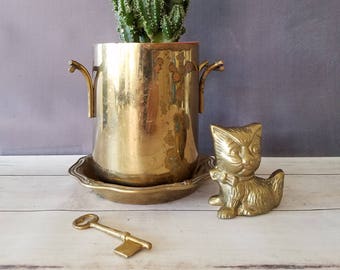 Brass Cat statue paperweight/ Gift for Cat Lover