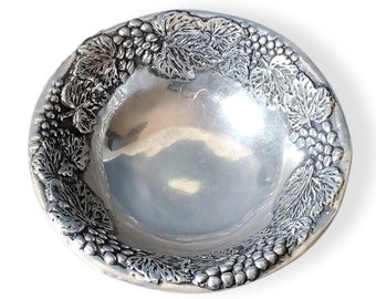 Large Pewter Fruit Bowl/ Old Town Imports Pewter bowl/ Grapevine/ Artist Signed/ Made in Mexico/ Heavy/ Centerpiece Bowl / Fruit Bowl