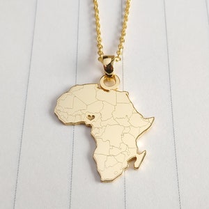 Collier carte de l'Afrique, collier carte de l'Asie, collier carte de l'Europe, collier de l'Amérique, collier carte personnalisé avec un coeur, collier plusieurs continents