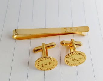 Koordinieren Sie Manschettenknöpfe und Krawattenklammer, Mix und Match Krawattenklammer und Manschettenknöpfe, personalisierte Hochzeit Krawattenklammer und Manschettenknöpfe, Bräutigam Geschenk von der Braut