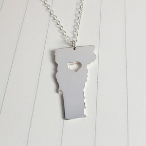 Silver Vermont State Necklace,VT State Necklace,Vermont State Charm Necklace,State Shaped Necklace  With A Heart