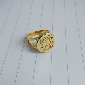 Gold-Monogrammring, Monogrammring Initial, personalisierte Monogrammring, 3 erste Monogramm Ring, benutzerdefinierter Ring, Hochzeitsgeschenk