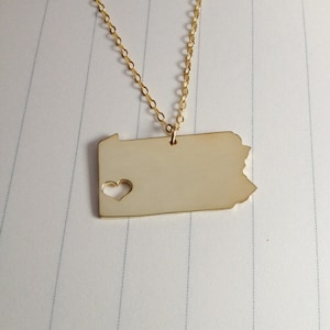 PA State Necklace,Pennsylvania State Charm Necklace,Gold Pennsylvania State Necklace,State Shaped Necklace  With A Heart