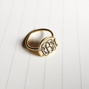 Elke initiaalring, gouden monogramring, gepersonaliseerde monogramring, kerstcadeau