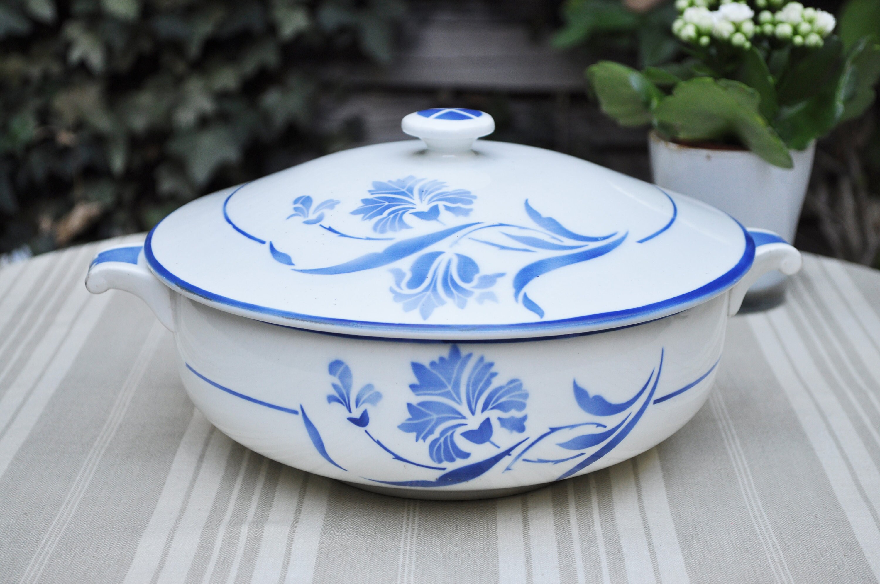 Vintage Français Tureen avec Couvercle Gien Motif Alberic/Pierre de Fer Blanche et Bleue