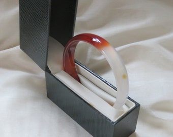 Vintage stunning brown and opaque jade jadeite bangle