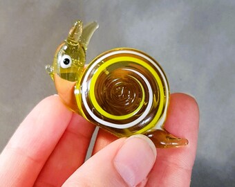 Glass Snail in Gift Tin - Small Handmade Glass Animal with Green/White Swirls