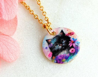 Collier pendentif chat noir et fleurs pour enfant