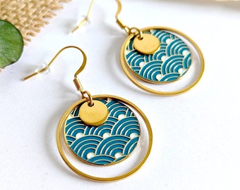 Boucles d'oreilles femme vagues japonaises, bijou coloré, boucles d'oreilles bleu or, cadeau pour elle, bijoux fantaisie, cadeau fait main