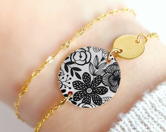 Bracelet or style bohème fleurs noires et blanches pour femme, or ou argent