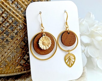 Boucles d'oreilles asymétriques en bois pour femme, fleur de marguerite et feuille sur bois de noyer