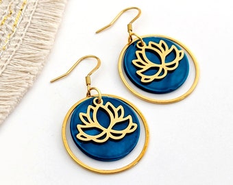 Boucles d'oreilles Fleur de Lotus et nacre bleu canard pour femme