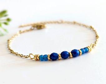 Bracelet boho perles en verre bleu et or pour femme