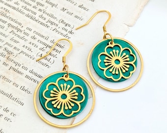 Boucles d'oreilles Fleur et nacre vert émeraude pour femme