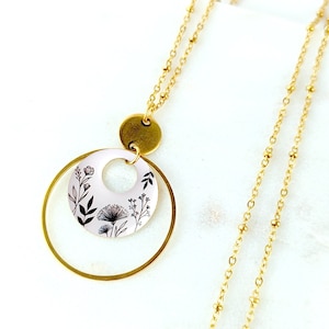 Black and white women&#39;s long necklace, necklace with resin flower pendant, gift idea for her, mom&#39;s gift, boho chic jewelry