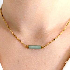 Short choker necklace with tube pearl in natural green aventurine stone, adjustable stainless steel chain, for women
