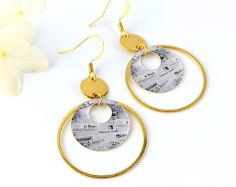 Boucles d'oreilles motif "Journal" pour femme en laiton, résine et acier inoxydable