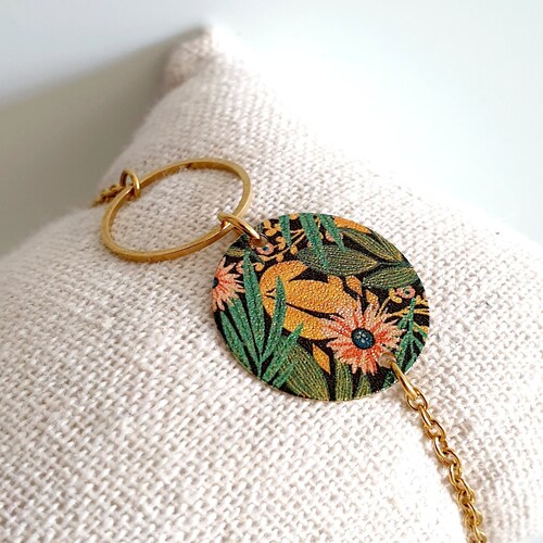 Boho shops chic bracelet for women - Minimalist jewelry - Tropical leaf jewelry - Handmade gift for her