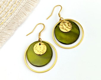 Boucles d'oreilles vert olive en nacre et acier inoxydable pour femme