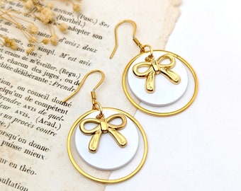 Boucles d'oreilles Nœuds Nacre beige et or pour femme