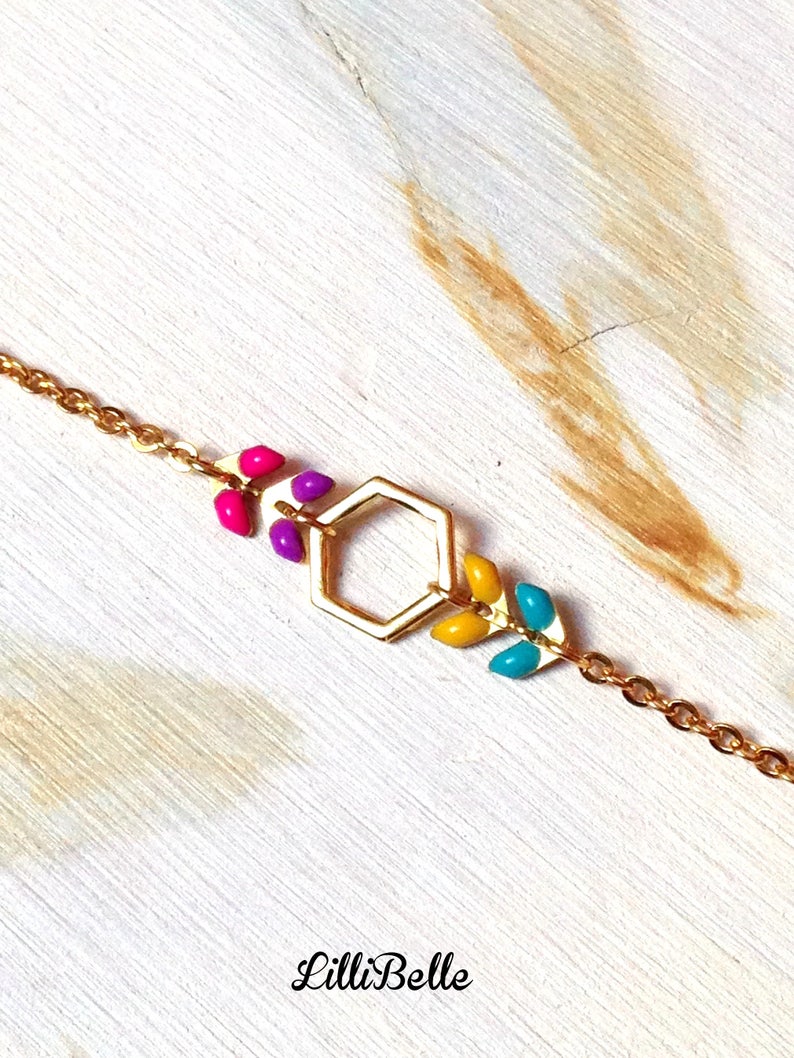 Fine bracelet geometric minimalist handmade jewelry gold plated and enamel: hexagon and chain ear-gold