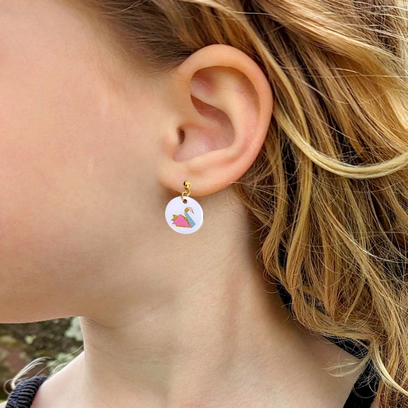 Boucles d'oreilles pendantes filles girly, cygne origami doré, rose et vert pastel, cadeau d'anniversaire fille, bijoux pour enfants image 5