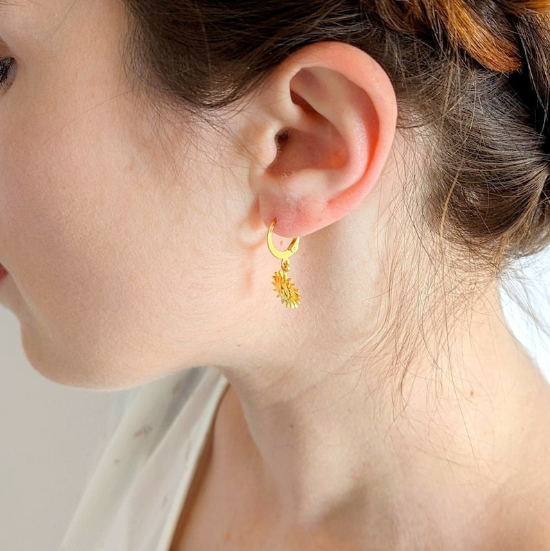 Mini Boucle d'oreille boho dormeuse en acier inoxydable pour femme, vendu à l'unité ou par paire, cadeau petit bijou minimaliste pour elle image 3