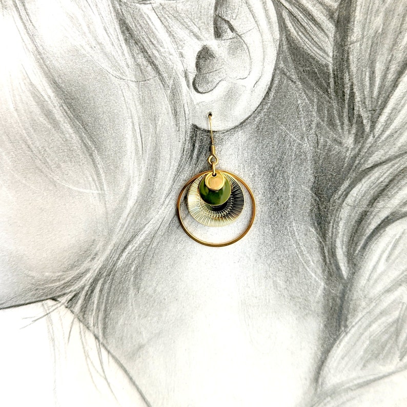 Boucles d'oreilles vert et or pour femme, bijoux boho chic, cadeau pour elle, bijoux fantaisie bohème chic, bijou automne, cadeau pour maman image 6