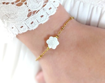 Bracelet perle fleur en nacre pour femme, bracelet blanc et or, chaîne inoxydable, bracelet fin et délicat, bijoux de mariage bohème chic