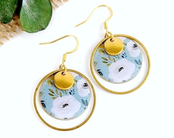 Boucles d'oreilles fleurs blanches et vert d'eau pour femme