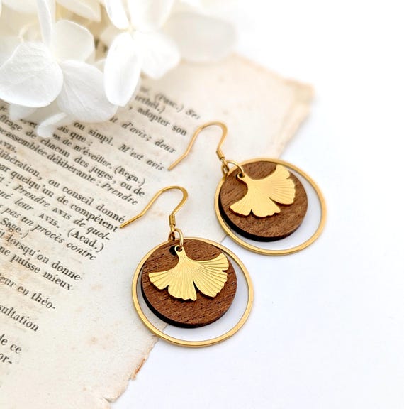 Leaf Earrings for Women in Wood and Gold-plated Stainless  display picture 3