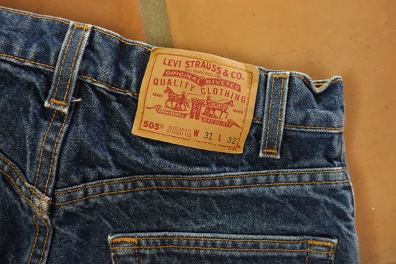 Vintage 505 Levis shorts 30" waist - image 9