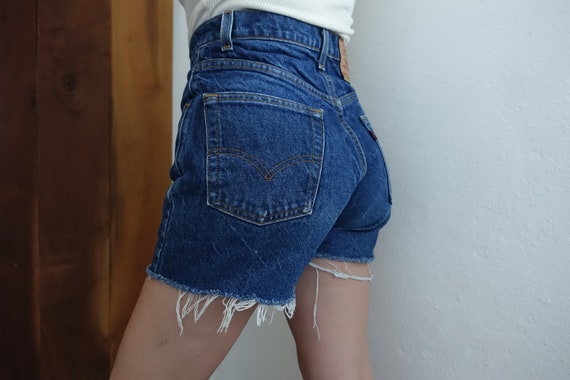 Vintage 505 Levis shorts 30" waist - image 4