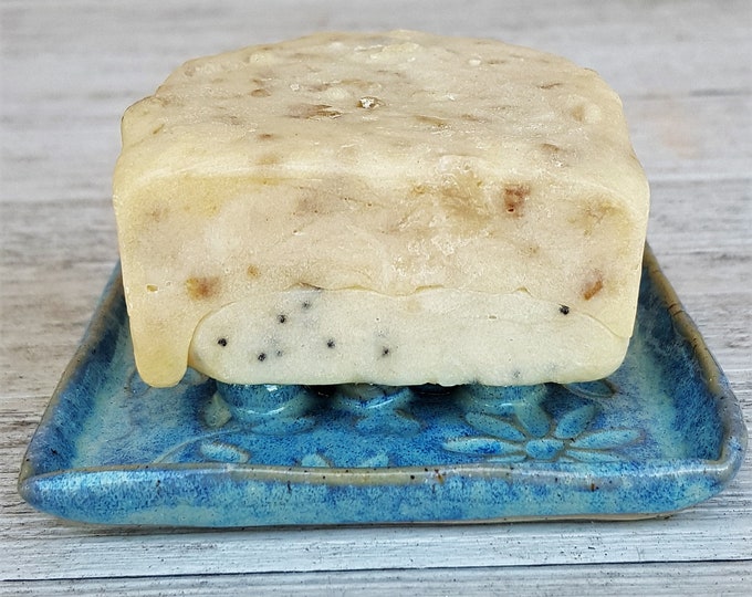 Handmade ceramic soap dish with pattern inlay - square - gifts for her - gifts for christmas - sustainable gifts - bathroom accessories