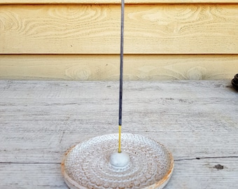 Handmade ceramic incense holder with pattern inlay - round - white - gifts for her - gifts for home - gifts for mum - made in australia