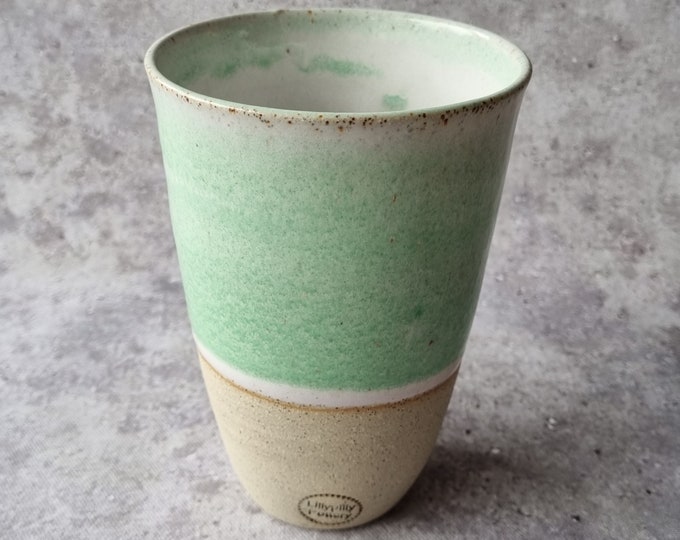 Handmade ceramic travel cup/tumbler green and white - gifts for her - gifts for sister - gifts for mum - modern decor - latte cup - keep cup